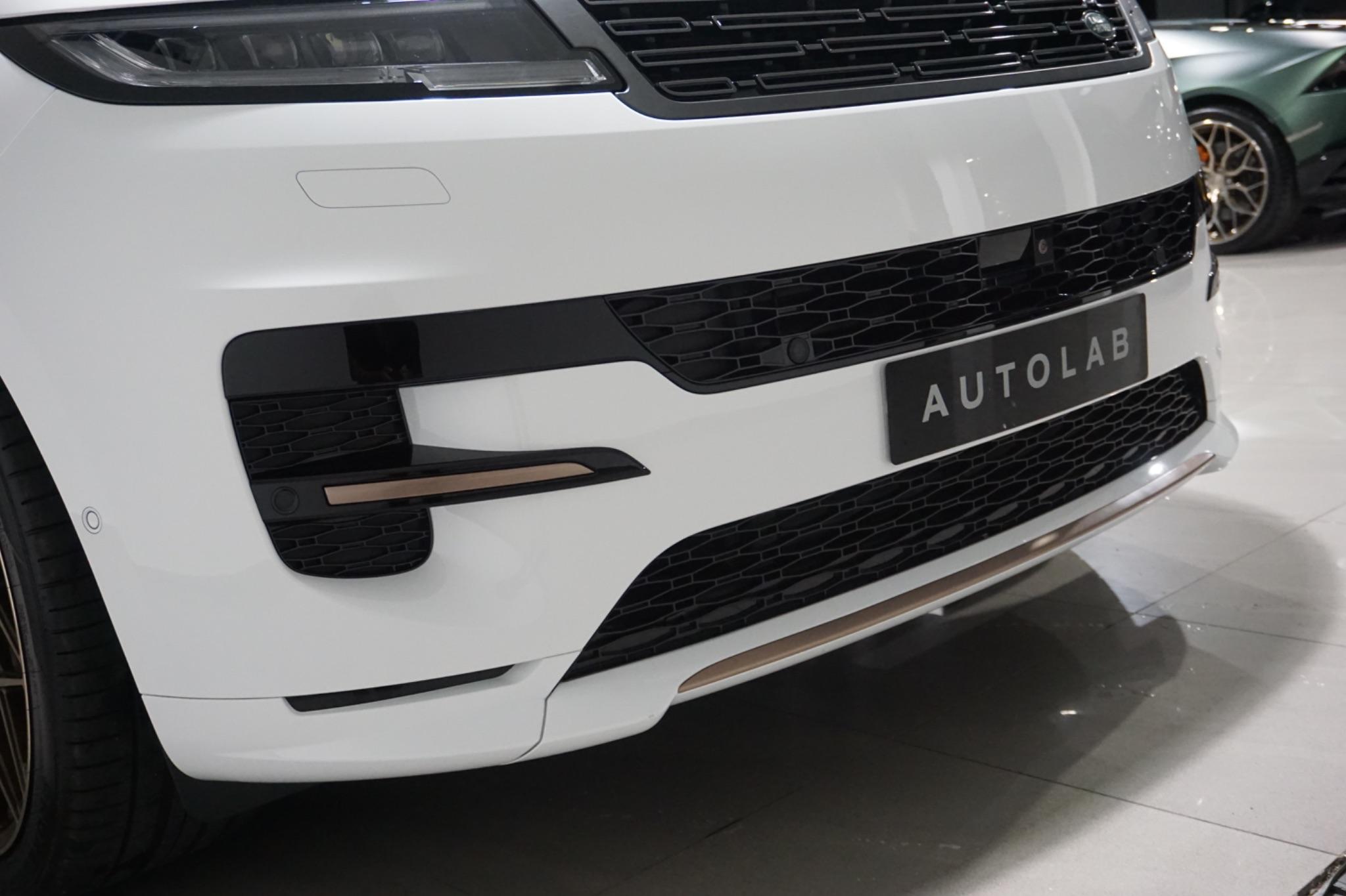 Land Rover Range Rover Sport 3.0 D300 MHEV Dynamic SE Auto 4WD Euro 6 (s/s) 5dr